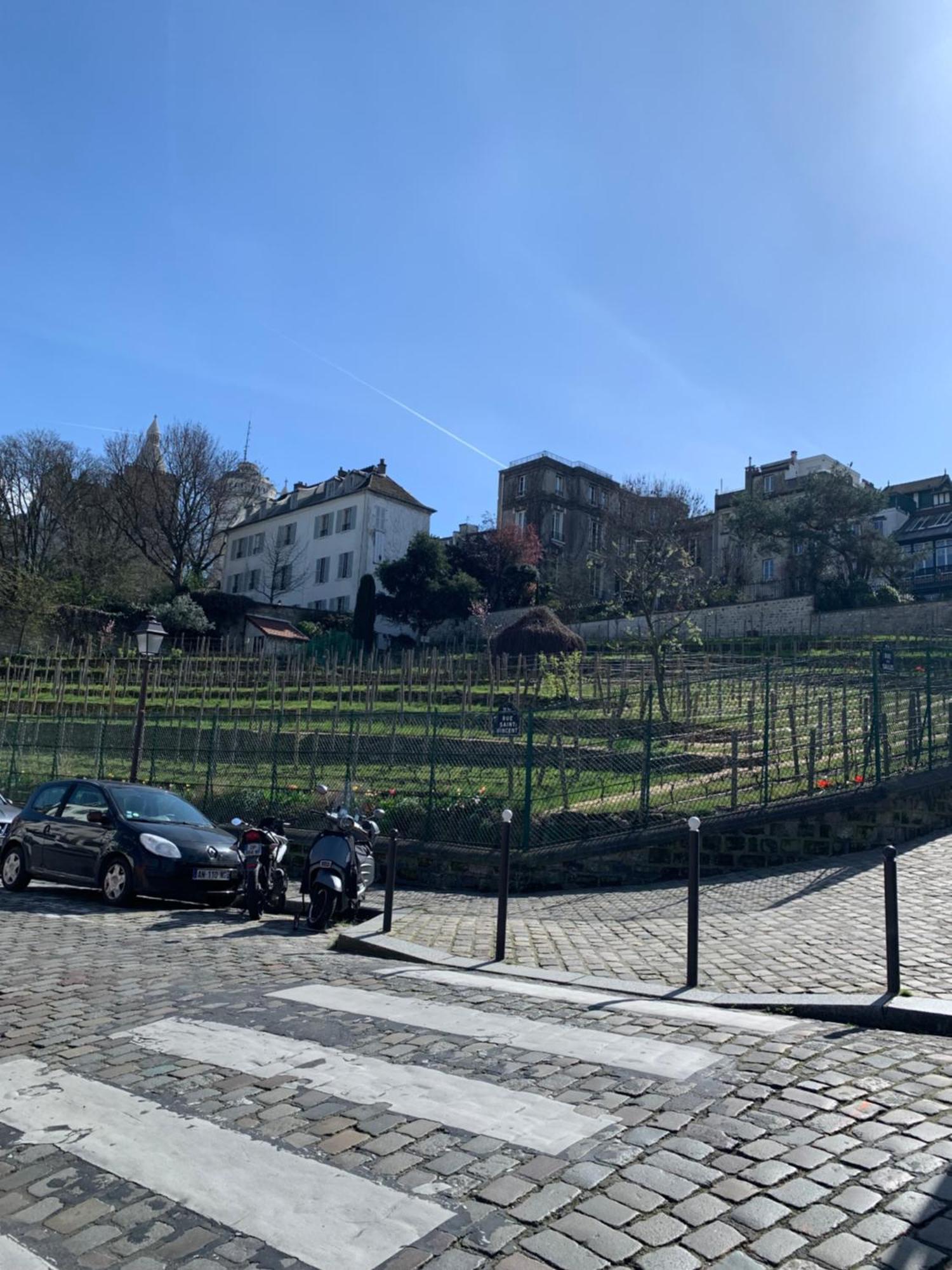 Ferienwohnung Loft Montmartre Au Pieds Des Vignes Paris Exterior foto
